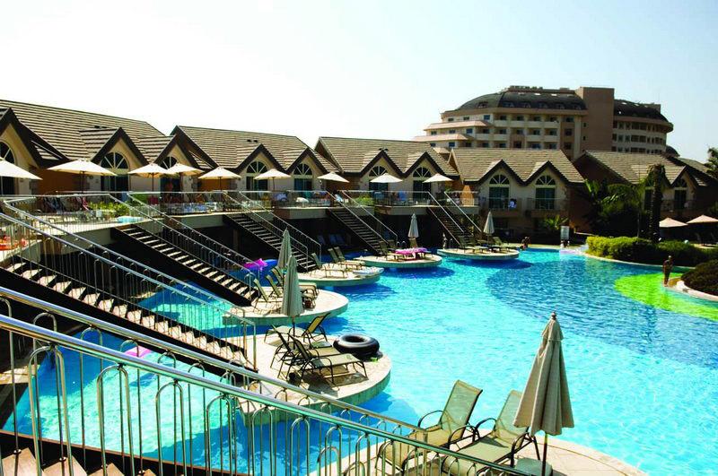 LONG BEACH RESORT & SPA